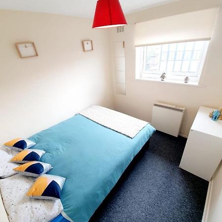 Rayleigh Town Centre 3 Bedroom Apartment Eksteriør billede