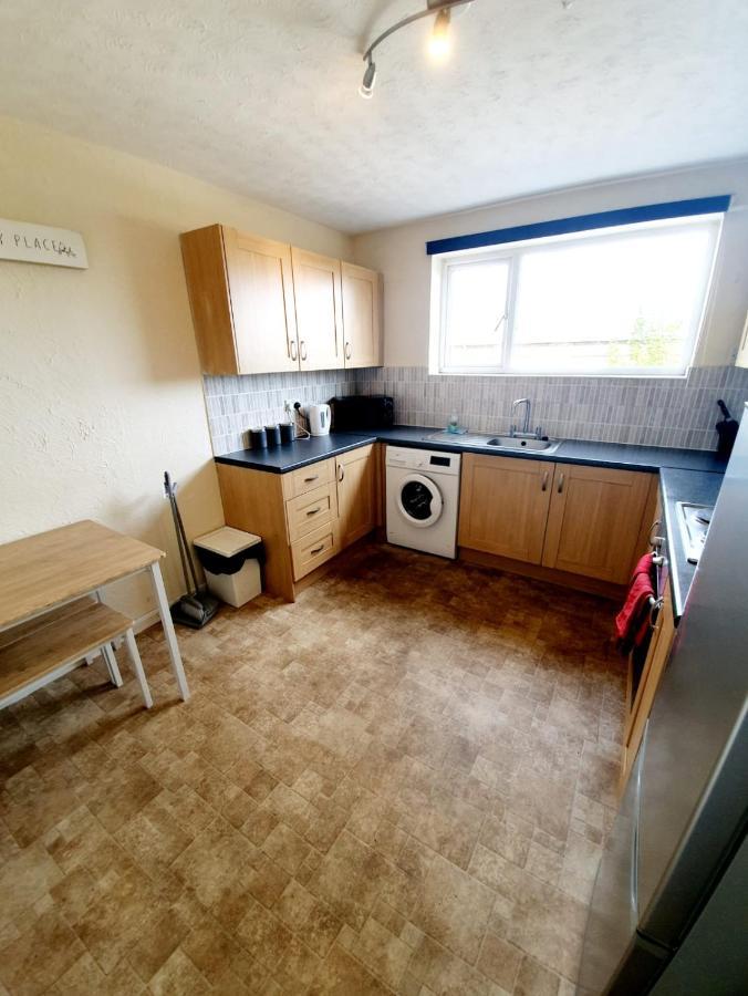 Rayleigh Town Centre 3 Bedroom Apartment Eksteriør billede
