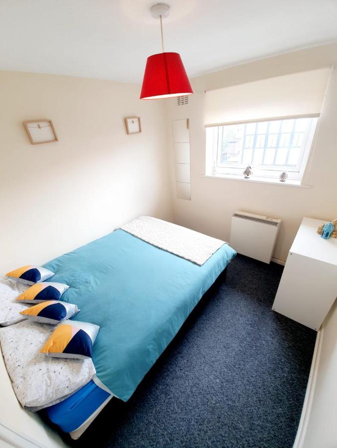 Rayleigh Town Centre 3 Bedroom Apartment Eksteriør billede