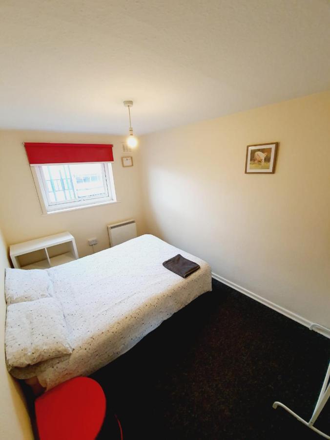Rayleigh Town Centre 3 Bedroom Apartment Eksteriør billede